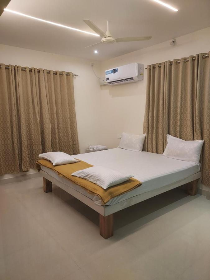 Srirangam Service Apartment Tiruchirappalli Luaran gambar