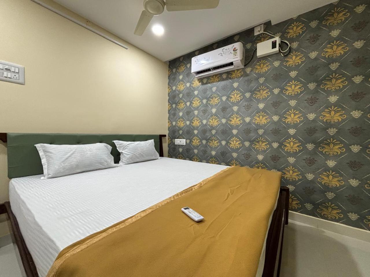 Srirangam Service Apartment Tiruchirappalli Luaran gambar